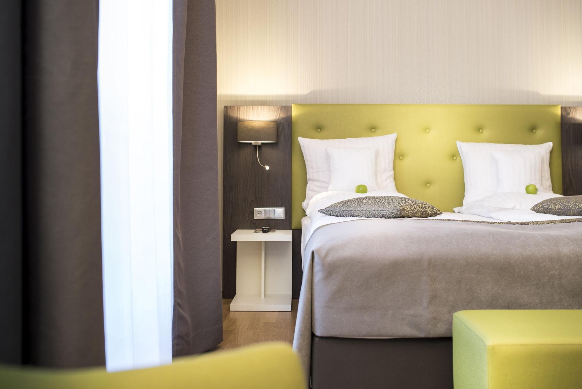 Collegium Leoninum Hotel Bonn Bagian luar foto